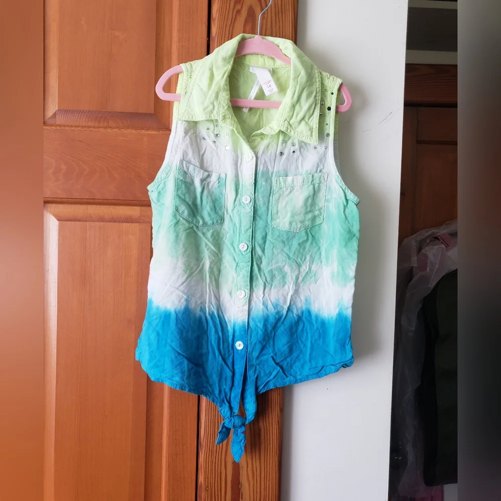 Justice Sleeveless Ombre Tie Dye Button-Up Shirt - Green, White, Blue 10